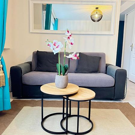 Appartement Magnolia 40M2, Parking Et Wifi Gratuit Монтеврен Экстерьер фото