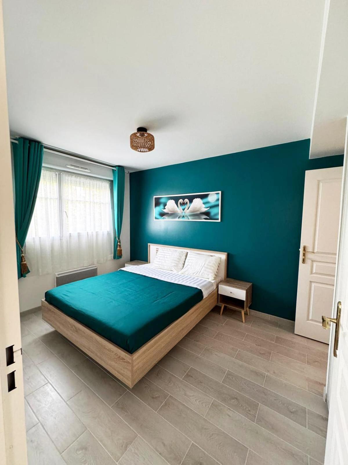 Appartement Magnolia 40M2, Parking Et Wifi Gratuit Монтеврен Экстерьер фото