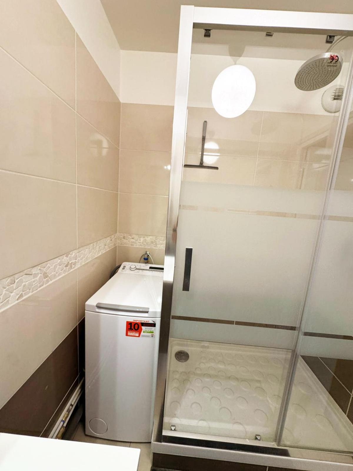 Appartement Magnolia 40M2, Parking Et Wifi Gratuit Монтеврен Экстерьер фото